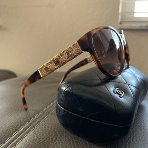 Chanel Bijou 14k gold plated